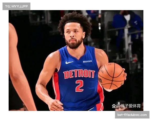 坎宁安低位背打开发新技能 身材优势成错位惩罚利器